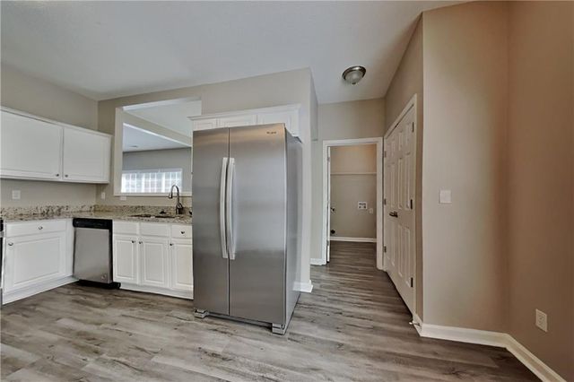 4174 Glenaire Way NW, Acworth, GA 30101
