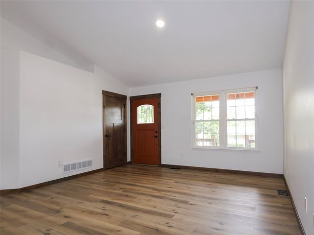 210 Philip Street, Des Moines, IA 50315