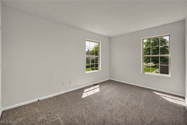 71 Chestnut Street, Elyria, OH 44035