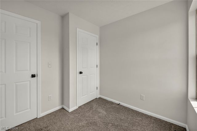 71 Chestnut Street, Elyria, OH 44035