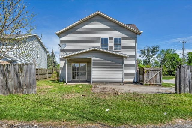 71 Chestnut Street, Elyria, OH 44035