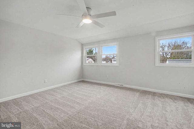 327 BUCKNELL AVE, Blackwood, NJ 08012