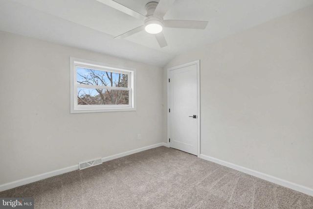 327 BUCKNELL AVE, Blackwood, NJ 08012