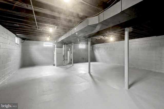 327 BUCKNELL AVE, Blackwood, NJ 08012