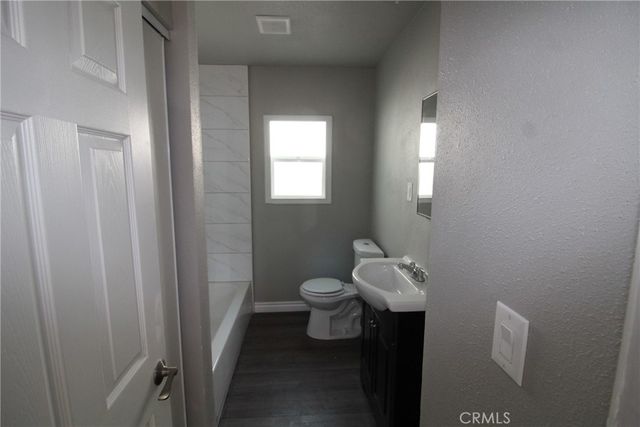 4986 Southern Avenue B, South Gate, CA 90280