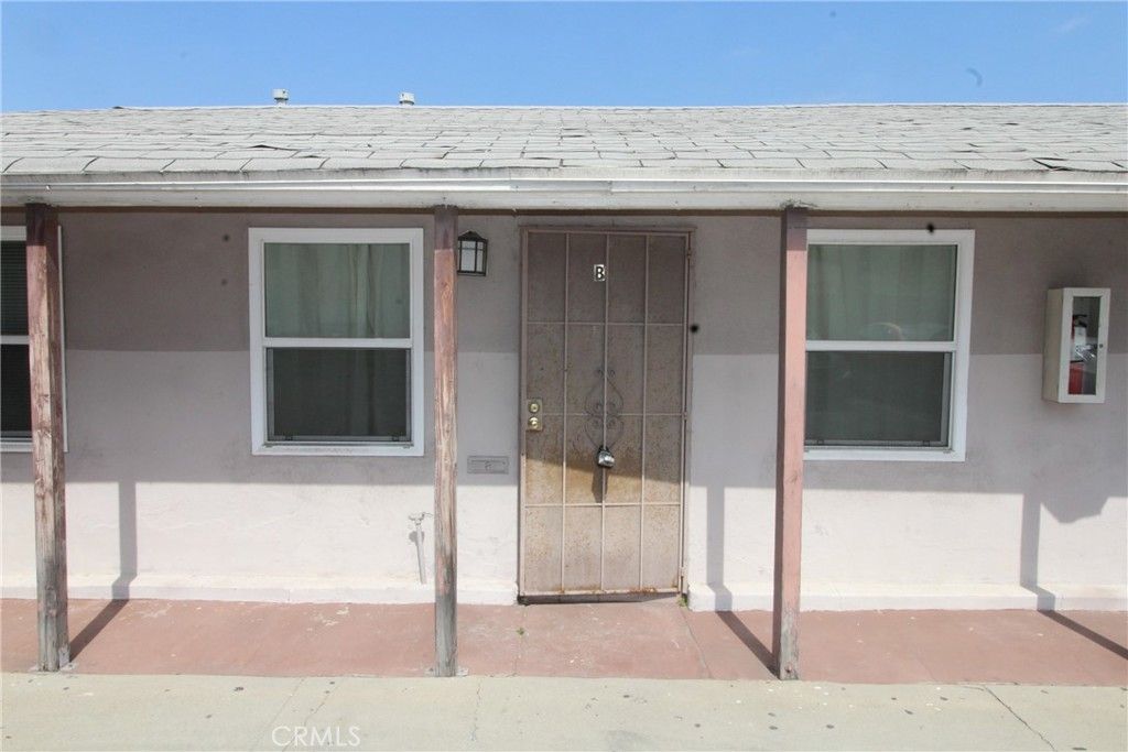 4986 Southern Avenue B, South Gate, CA 90280
