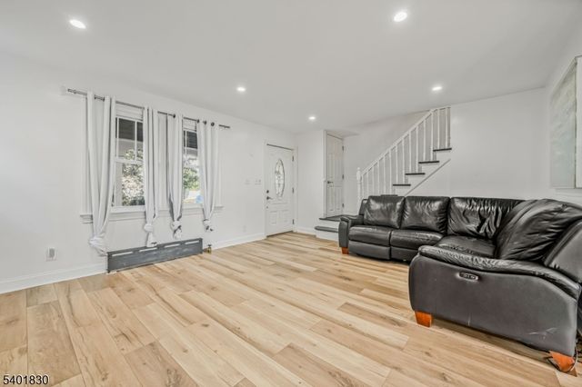 512 Tilden Ave, Teaneck Twp., NJ 07666