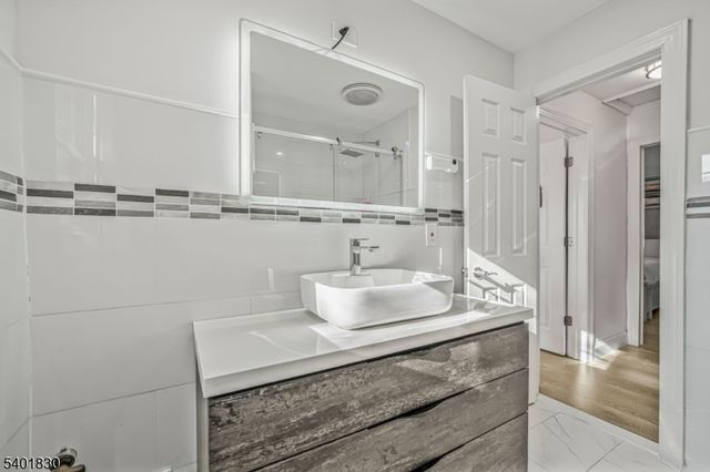 512 Tilden Ave, Teaneck Twp., NJ 07666