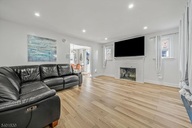 512 Tilden Ave, Teaneck Twp., NJ 07666