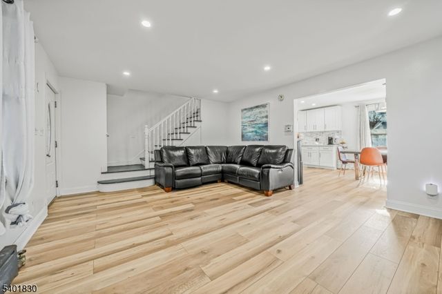 512 Tilden Ave, Teaneck Twp., NJ 07666