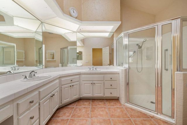 171 Bouquet Canyon Drive, Palm Desert, CA 92211