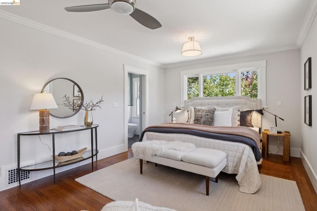 Image 24 of property listing at 1061 Annerley Rd, Piedmont, CA 94610