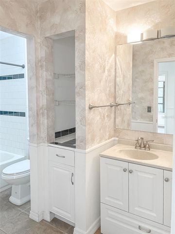 11901 4TH STREET N 8102, St Petersburg, FL 33716