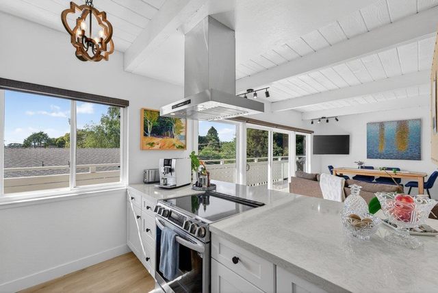 204 Highland Drive, Aptos, CA 95003