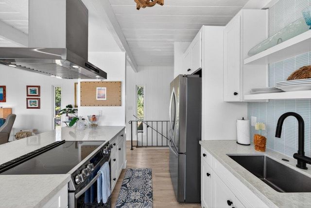 204 Highland Drive, Aptos, CA 95003