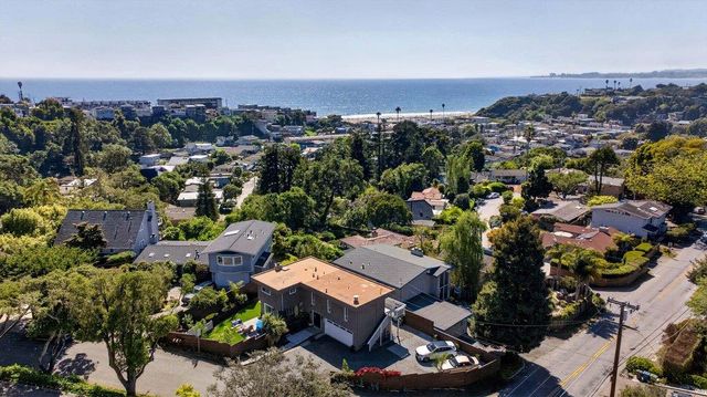 204 Highland Drive, Aptos, CA 95003