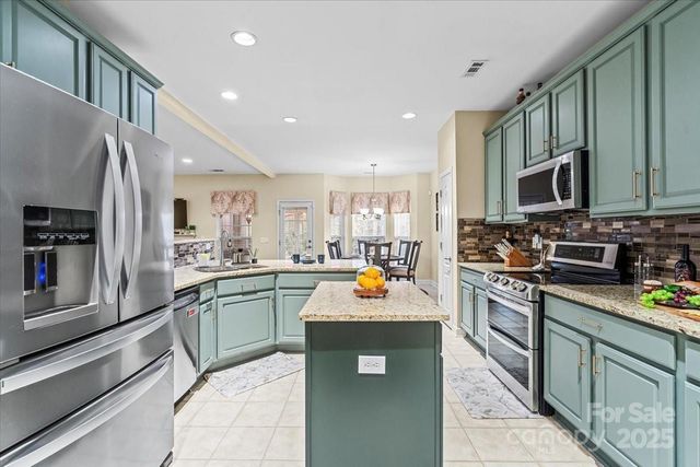 4827 Annelise Drive 73, Harrisburg, NC 28075