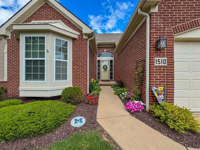 1510 Andover Circle, Commerce Twp, MI 48390