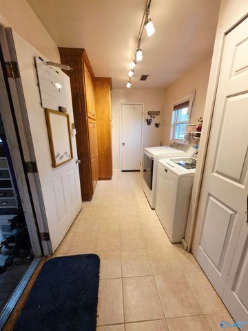 987 County Road 342, Fyffe, AL 35971