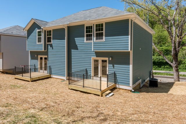 1070 E Elmwood Drive, Chattanooga, TN 37405
