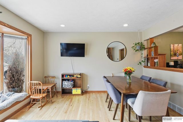 4830 Parkview Drive, Omaha, NE 68134