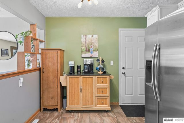 4830 Parkview Drive, Omaha, NE 68134