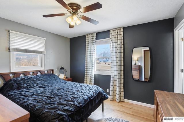 4830 Parkview Drive, Omaha, NE 68134