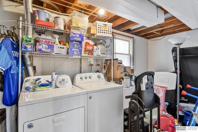 4830 Parkview Drive, Omaha, NE 68134