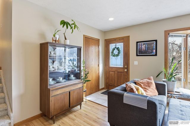 4830 Parkview Drive, Omaha, NE 68134