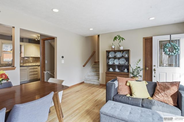 4830 Parkview Drive, Omaha, NE 68134