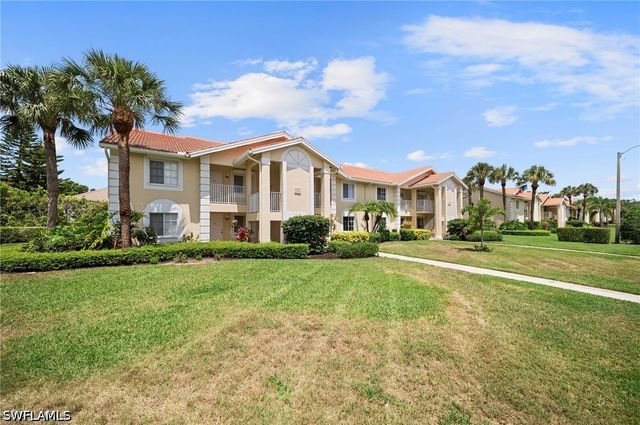 7761 Jewel LN 102, Naples, FL 34109