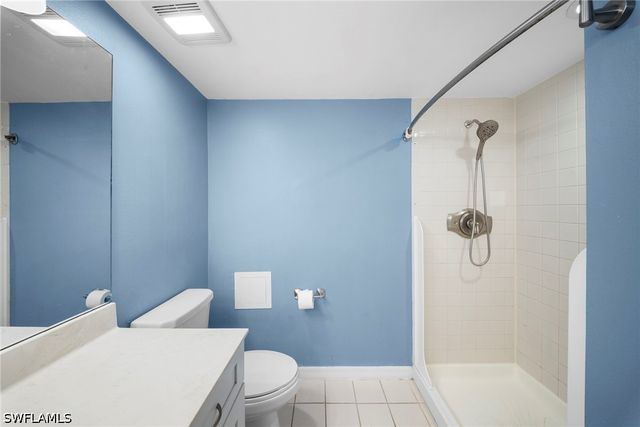 7761 Jewel LN 102, Naples, FL 34109