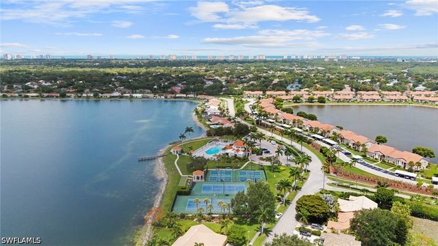 7761 Jewel LN 102, Naples, FL 34109
