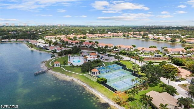 7761 Jewel LN 102, Naples, FL 34109