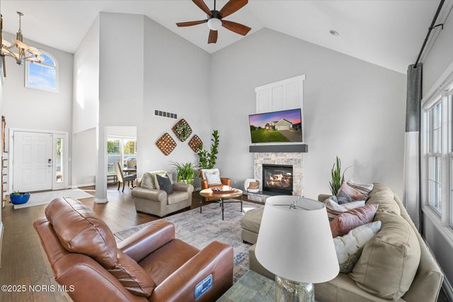 5925 Waterville Monclova Road, Waterville, OH 43566