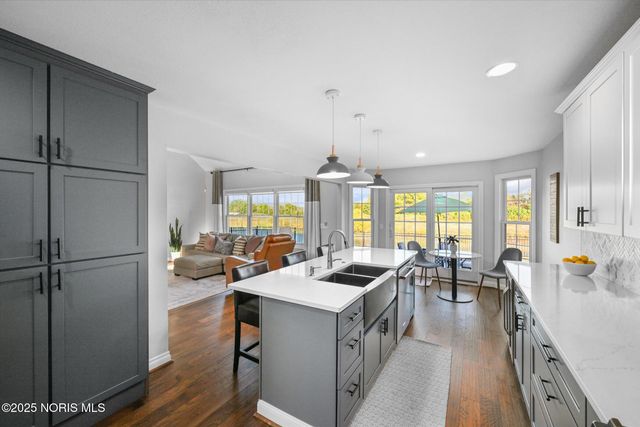 5925 Waterville Monclova Road, Waterville, OH 43566