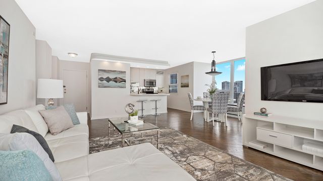 1313 N Ritchie Court 2405, Chicago, IL 60610
