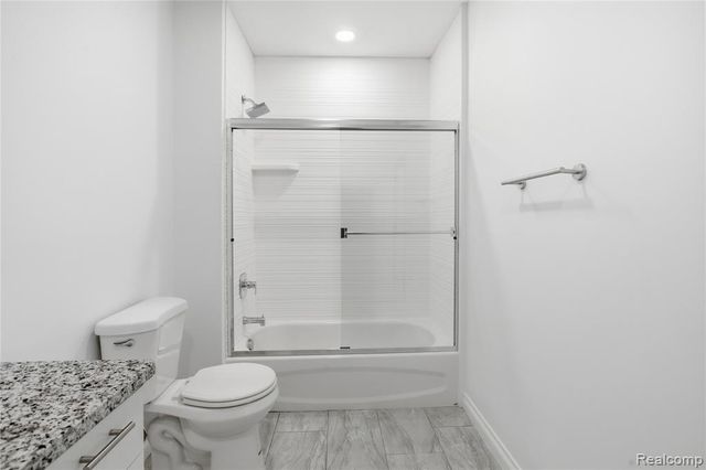 166 Oak St PH11, Wyandotte, MI 49192