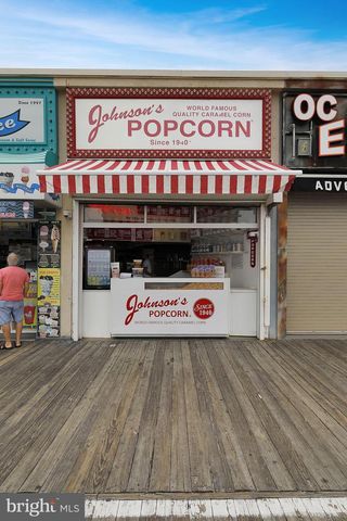 2102 ANGELINA LANE, Somers Point, NJ 08244