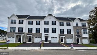 2102 ANGELINA LANE, Somers Point, NJ 08244