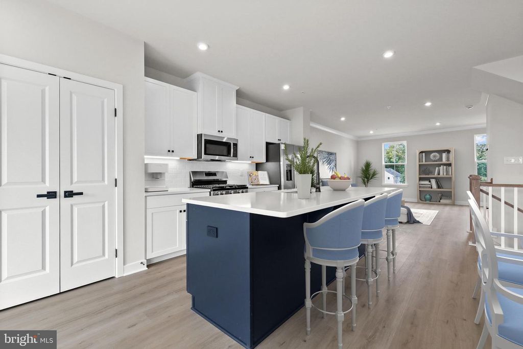 2102 ANGELINA LANE, Somers Point, NJ 08244