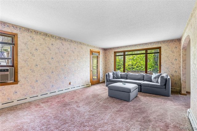 801 Tonawanda Creek Road, Amherst, NY 14228