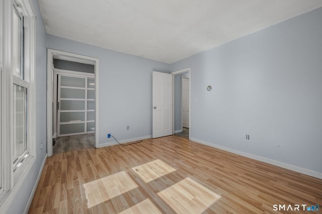 20 King James Drive, East Lyme, CT 06333