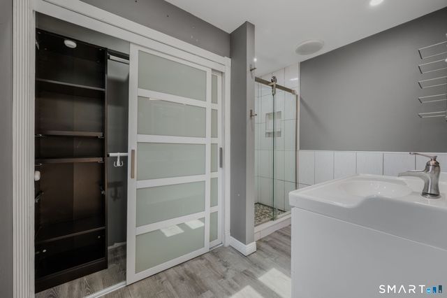 20 King James Drive, East Lyme, CT 06333