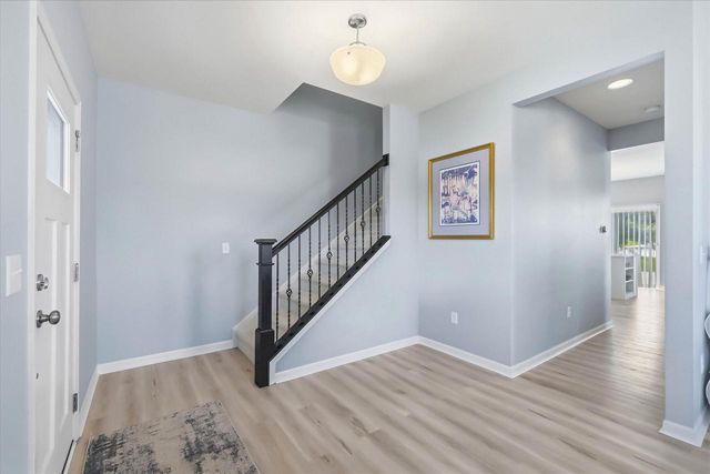 2518 Marie CIRCLE, Waukesha, WI 53189