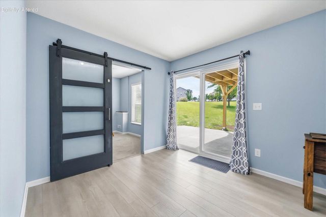 2518 Marie CIRCLE, Waukesha, WI 53189