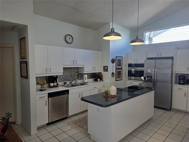 7817 GENEVA LANE, Sarasota, FL 34243