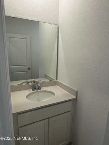 611 HOLLY LAKES Drive, Orange Park, FL 32073