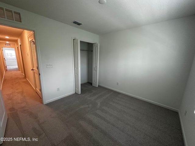 611 HOLLY LAKES Drive, Orange Park, FL 32073