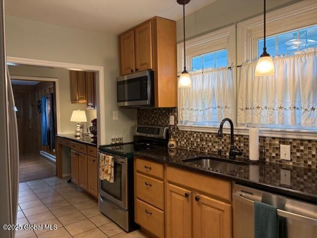 16 Edgewood Avenue, Albany, NY 12203